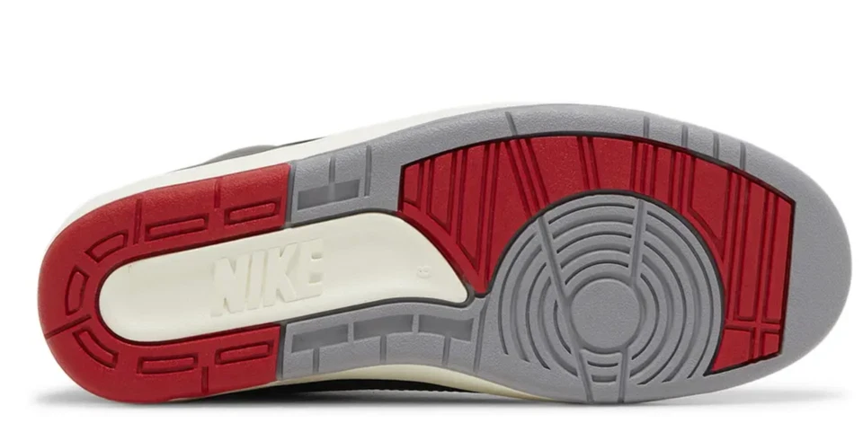 Air Jordan 2 retrô cimento preto tamanho 9.5 masculino DR8884-001 - Imagem 4 de 4