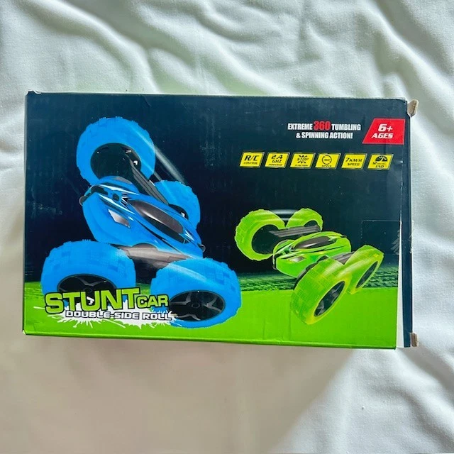 StuntCar Double Side Roll Tumble and Spin Action Ages 6+ 1 Green Car + Remote - Image 4 of 4