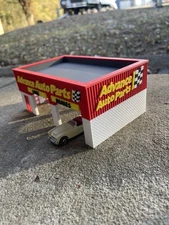 1/64 Scale Advance Auto Parts Service Building Diorama Model
