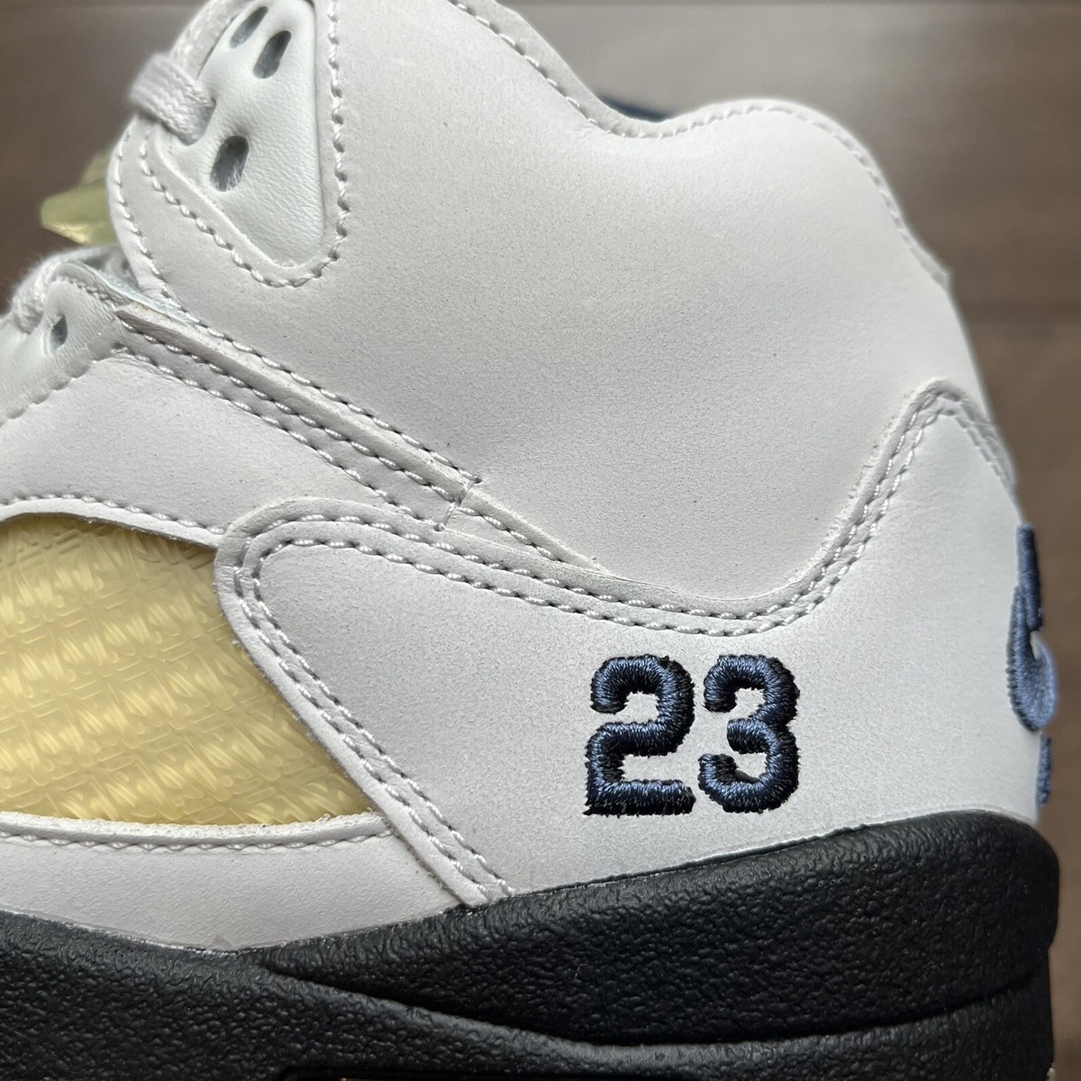 mam　NIKE5点 Air Jordan 5 Retro x A Ma Maniere Mid “Photon Dust” FZ5758