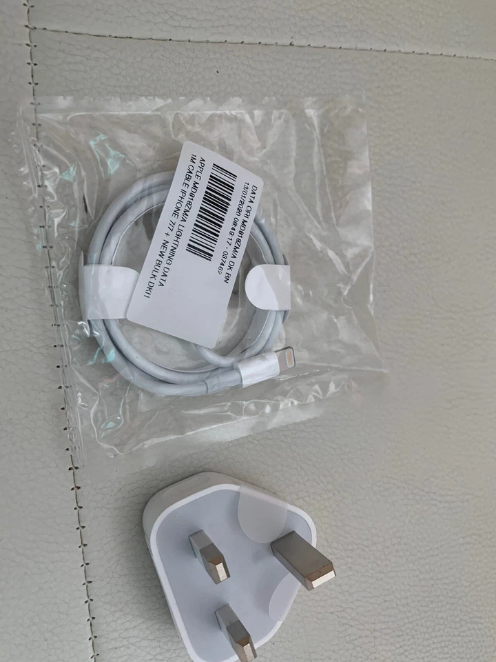 Genuine Official Apple Mains Plug + USB cable Charger iPhone X 11 12 13 mini pro - Image 3 of 4