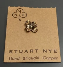 Vintage Stuart NYE Hand Wrought Flower Copper Pin 0.5”