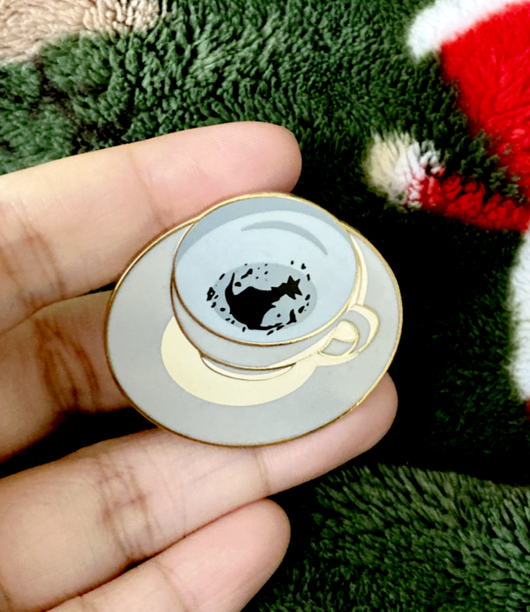 Grim Teacup Pin - Harry Potter Divination Trelawney Litjoy Wizarding Trunk Collectible