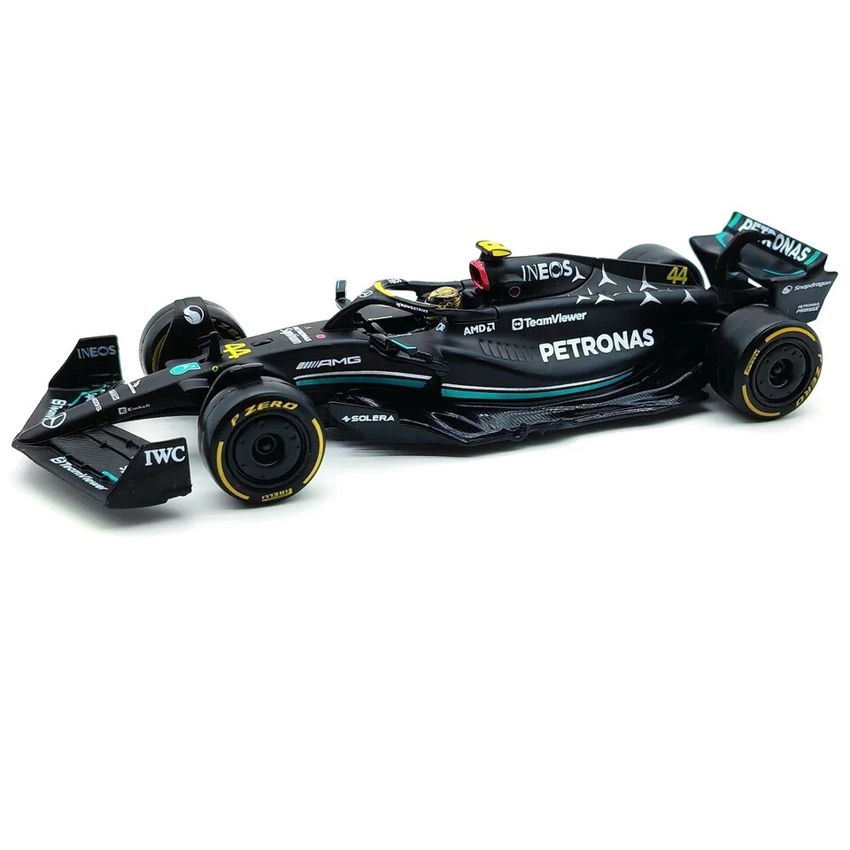 スポーツ選手 L.Hamilton 2023 Mercedes AMG Used Nomex Spark 1/5 Helmet replica Mercedes-AMG F1 Team Lewis Hamilton