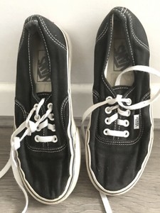 all black vans size 5.5