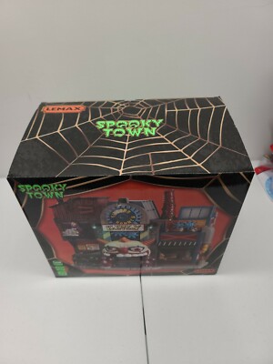 Lemax Spooky Town 2020 Hideous Harry's Toy Factory #05603 NRFB