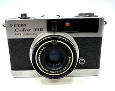 PETRI COLOR 35E Camera Fully Automatic FOR PARTS or REPAIR -- UNTESTED