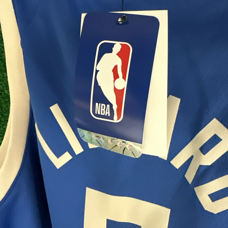 Nuevo con etiquetas Nike Damian Lillard Milwaukee Bucks 2024-25 City Ed Swingman Auténticas 48 Foto 3 de 4