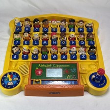 RARE Vtg VTech Interactive Alphabet Classroom...