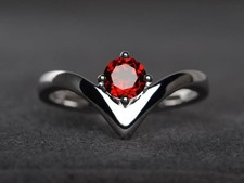 925 Sterling Silver Red Garnet Round Gemstone Modern Women Ring Duty Free