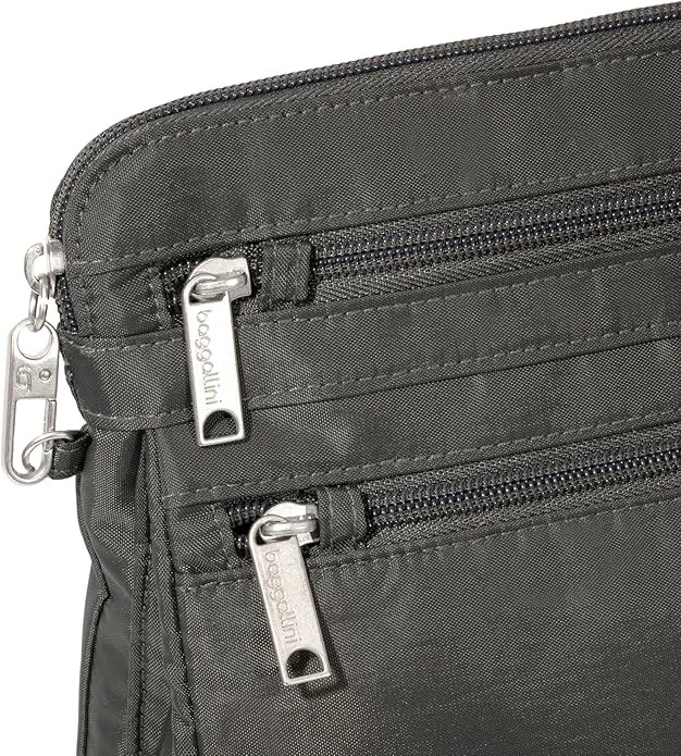 Bandolera grande antirrobo Baggallini Securtex nueva con etiquetas carbón - se vende a $95 Foto 3 de 4