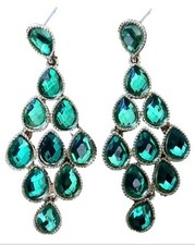 VINTAGE GOLD-TONE PEAR CUT EMERALD GREEN CRYSTAL CHANDELIER DROP EARRINGS