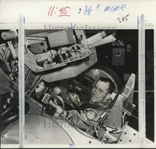 1967 Press Photo Astronaut Edward White, Apollo guidance-navigation training, MA