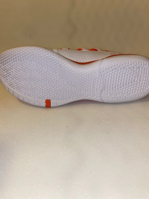 kobe ad tb white orange