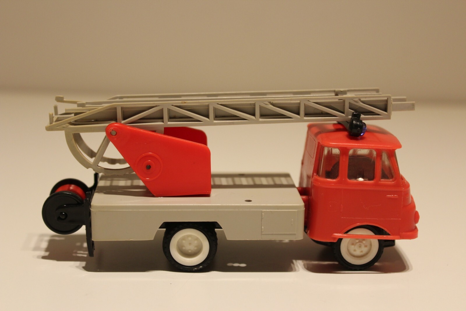Picture 5 of 9