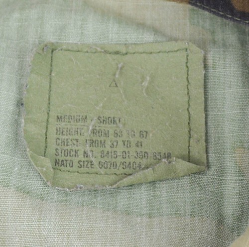 US Army Air Force mittelkurz tarnfarbenes Knopfhemd Air Force Feuerwehrmann Patch Verglasung - Bild 9 von 16