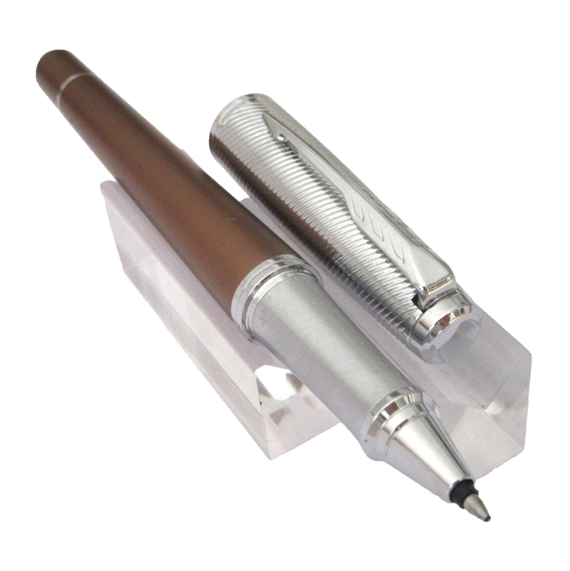 Stylo roller Parker Urban de prestige neuf de stock à offrir pour un anniversaire