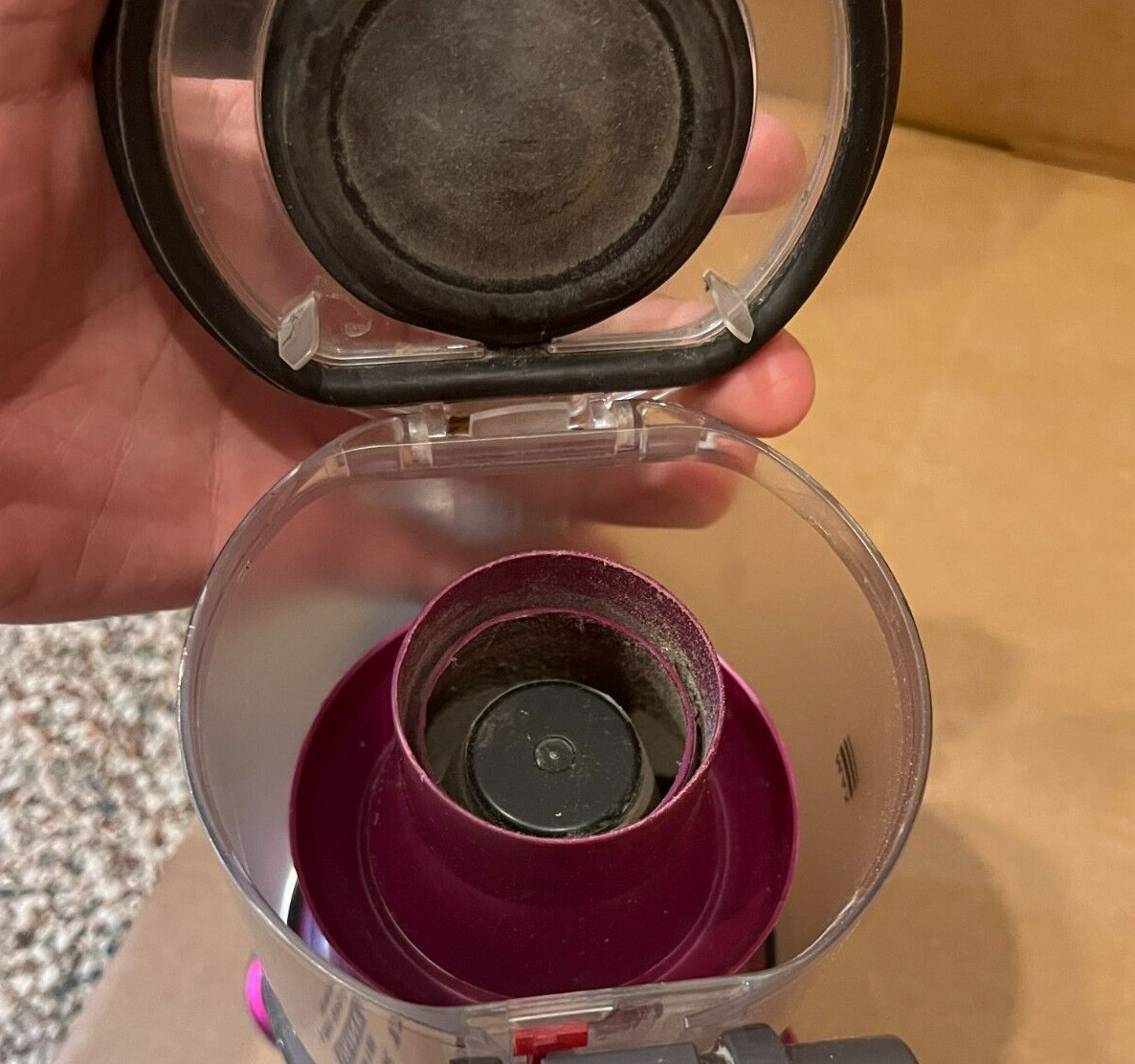 Dyson V6 (MODEL SV04) CordFree Stick Vacuum Only (Motor +Battery