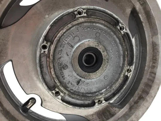 Llanta trasera Honda Shadow Sabre 1100 VT1100C2 2000 negra 3314 Foto 2 de 4