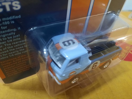 Johnny Lightning 1/64 Mijo 1965 Dodge A100 Pickup Gulf - Picture 6 of 8