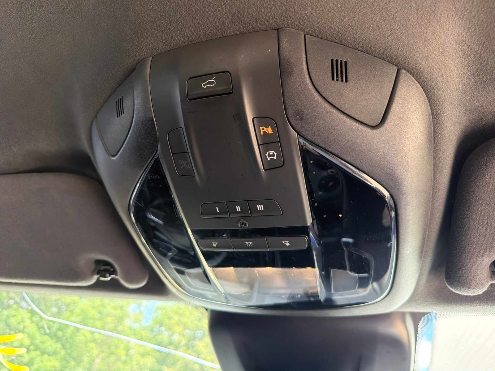 Maserati Levante 2019 Front Left Lock