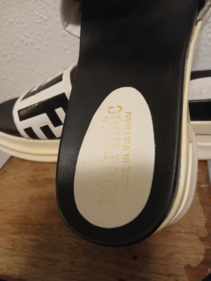F Monogram (Hữu Phước) Black and White Leather open toe Wedge Sandals - Size 7.5 - Image 3 of 4