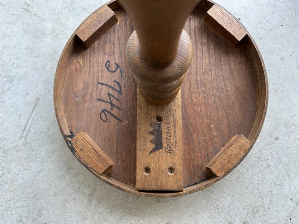 Antiguo soporte de helecho Jamestown Lounge Co. roble británico vintage Foto 4 de 4