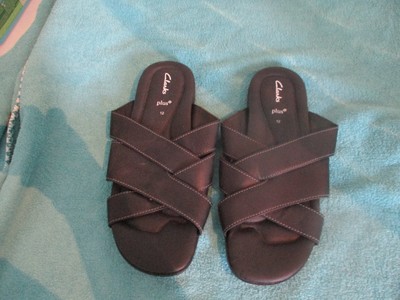 NEU Herren Gr. 46 schwarze Pantoletten Schlappen CLARKS plus schwarz Leder
