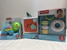 Fisher-Price Tissue Fun Activity Cube Baby Sensory Crinkle Toys for Newborns