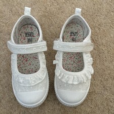 Girls Shoes Size 10