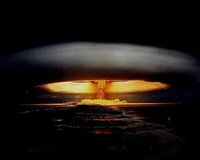 Atomic Bomb Test World War 2 Nuclear WWII 8 x 10 Photo Picture