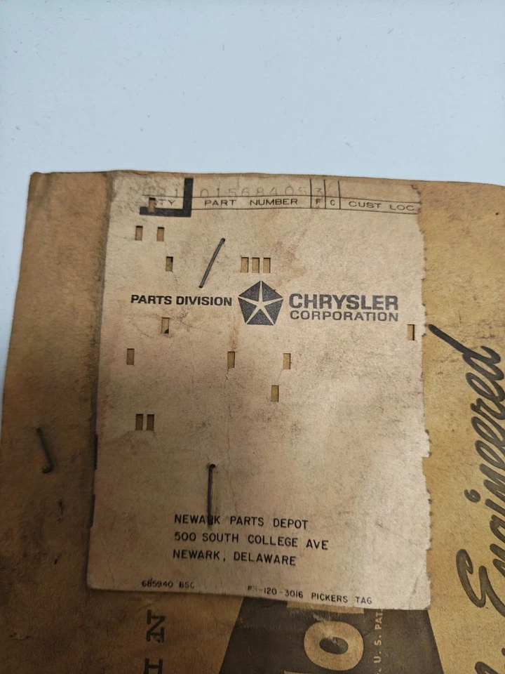 Lente de lámpara de luz de estacionamiento 1954-1968 Dodge Truck D400 D500 D600 1568405 Nuevo de Lote Antiguo Foto 3 de 4