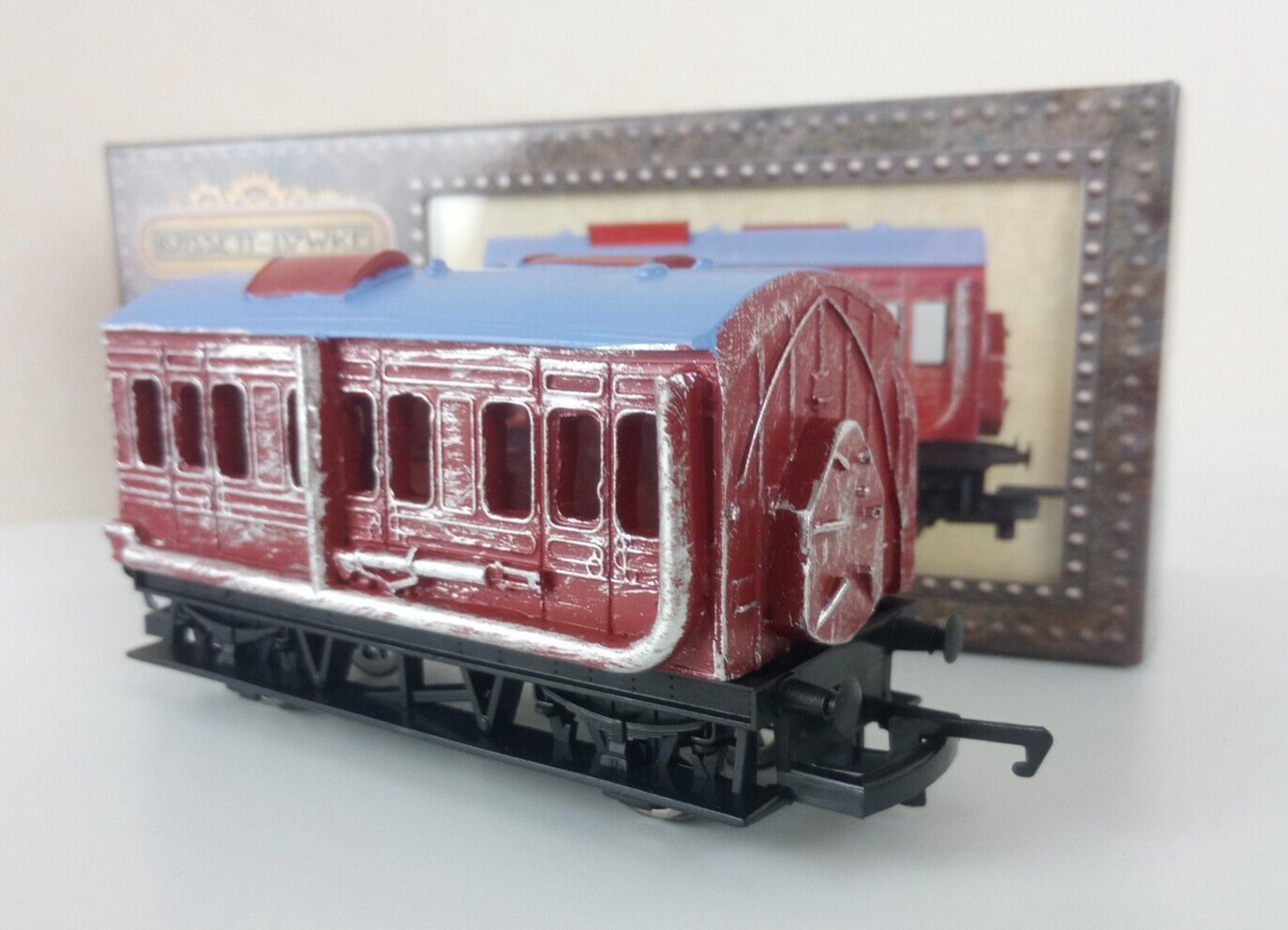 NEW Bassett-Lowke / Hornby BL4001 OO Gauge Steampunk Thermopile Impulsion Coach
