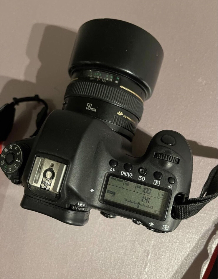 Canon EOS 6D MP Digital SLR Camera with 50mm ultrasonic prime  lens