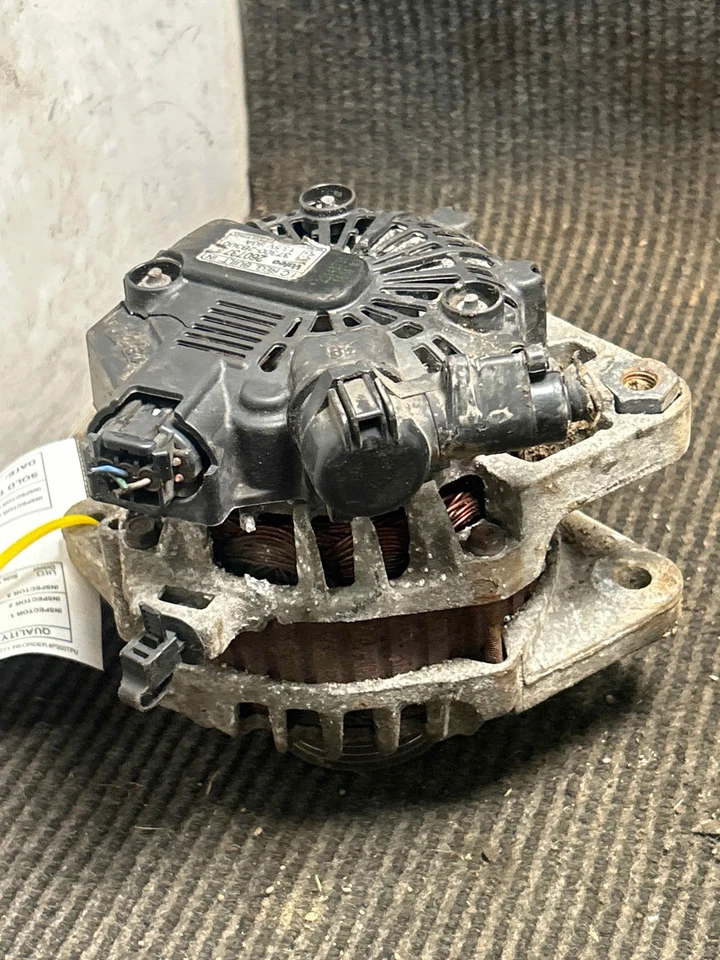 Fits 2012-2014 Hyundai Accent Alternator OEM:373002B300 Foto 3 de 4