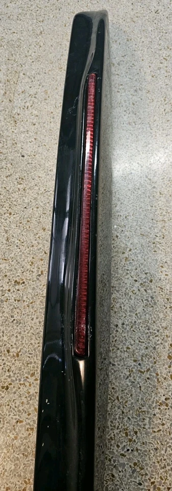 SPOILER LABIO MALETERO JAGUAR XK8 TERCERA LUZ FRENO OEM Foto 3 de 4