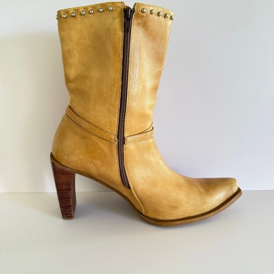 Botas de tacón con tachuelas de cuero tostado Durango para mujer 9,5 Western Chic Prairie de lujo Foto 2 de 4