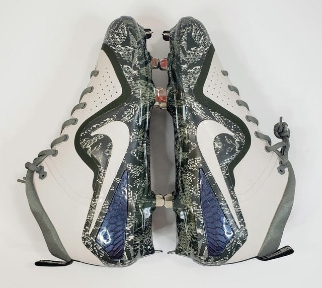 camo nike baseball cleats