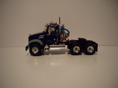FIRST GEAR MACK GRANITE MP 1/50スケール FIRST GEAR 1/50 BLUE MACK GRANITE MP DAY CAB SAME SCALE AS DIECAST