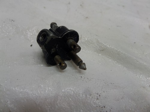 1959 JOHNSON CD-16 5.5HP FUEL CONNECTOR ASSY 375788 OUTBOARD BOAT MOTOR - Picture 2 of 3