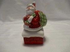 Vintage Salt & Pepper Shakers ~  Christmas Santa on Chimney ~ Fritz & Floyd, 5"