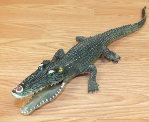 Vintage 1979 Imperial Toys 18\
