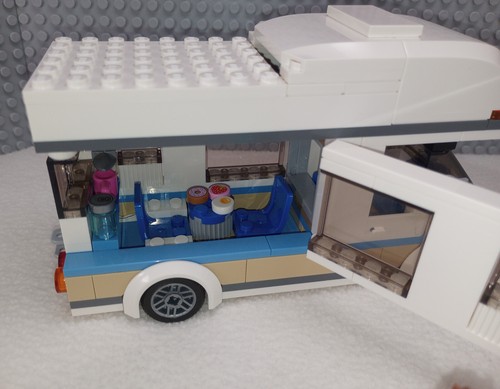 LEGO: 60283 - Holiday Camper Van - Complete - CITY - Nice Condition - Ships Fast - Picture 10 of 20