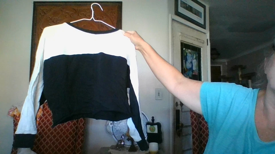 Justice Girls Talla 12 Blanco y Negro Sudadera Recortada Dice Trending On It ¡LINDA! Foto 4 de 4