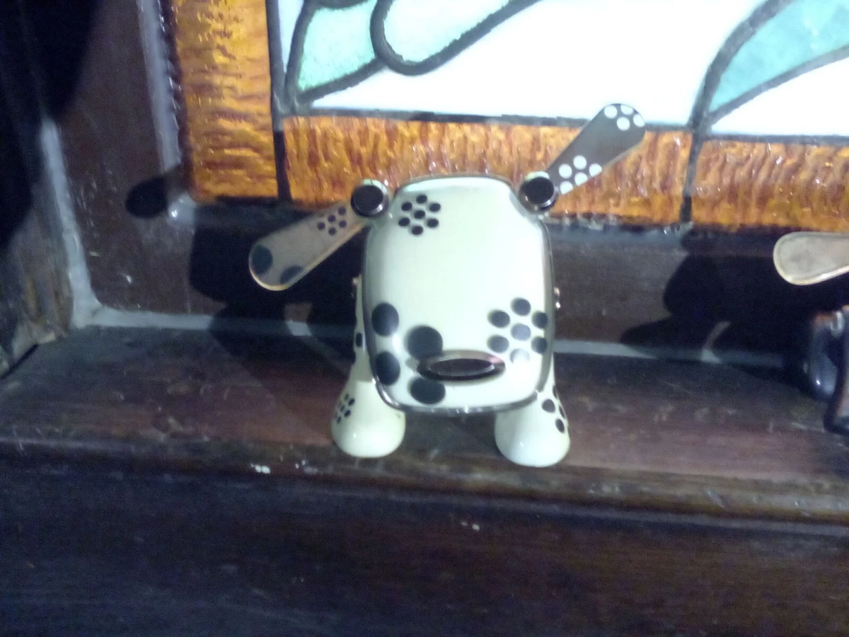 2005 hasbro sales robot dog