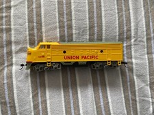 Bachmann Union Pacific 1206 Locomotive HO Scale Diesel Engine