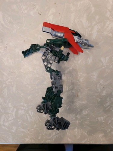 LEGO Bionicle 8616 Green Metru Nui - INCOMPLETE FOR PARTS - Picture 5 of 9