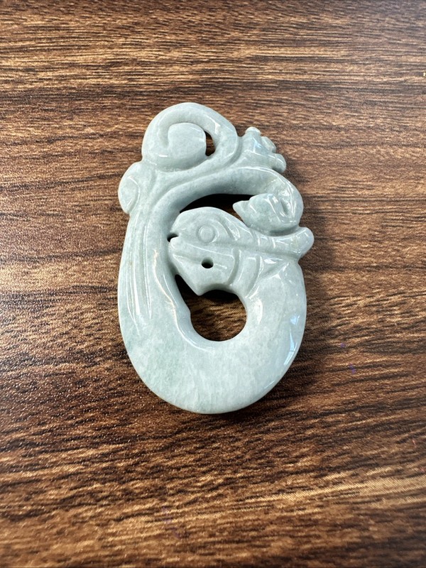 Vintage JADE CARVED White / Grey Carved Jade PENDANT  Bead JADEITE