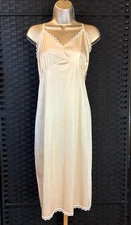 Vintage BEIGE FULL SLIP Plus Size 22 W Silky Antron NYLON Lace Coquette 2XL