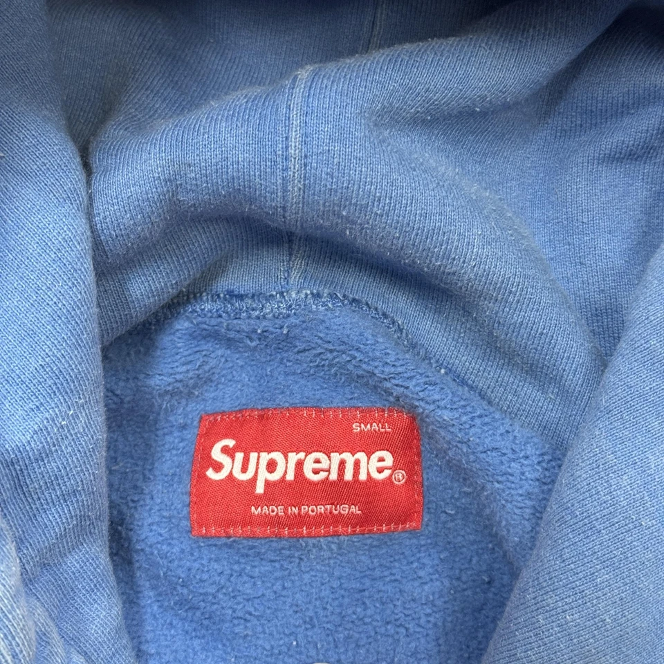 Supreme Hoodie Mens Small Blue Gothic Script Logo Pullover Sweatshirt Faded - Image 4 of 4